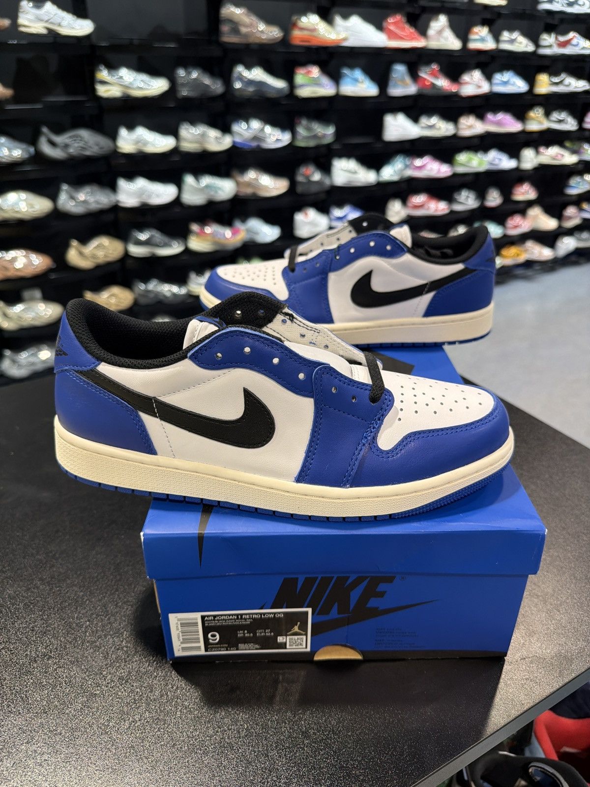 Jordan Brand Jordan 1 Low royal Toe Size-9 Brand New OG All QuickShip Size US 9 / EU 42 - 2 Thumbnail