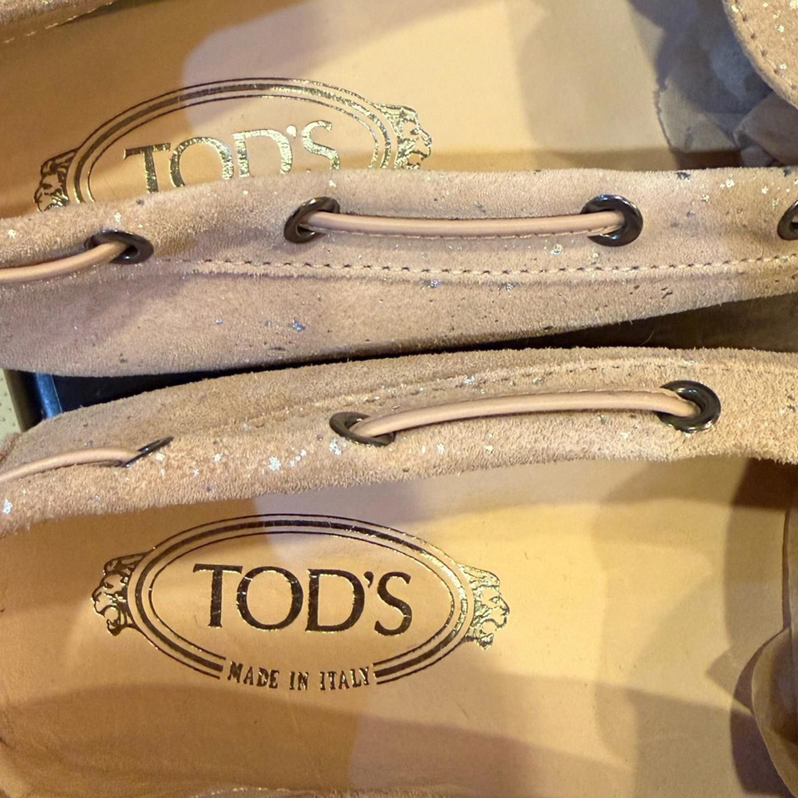 Tod's Tod's Women’s Suede Gommino Driving Loafers - sz 9.5 Size US 9.5 / IT 39.5 - 7 Thumbnail