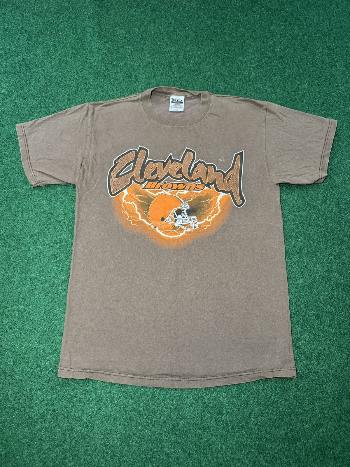 Vintage Vintage 90s Cleveland Browns Lightning Thunder RARE T Shirt Size US L / EU 52-54 / 3 - 1 Thumbnail
