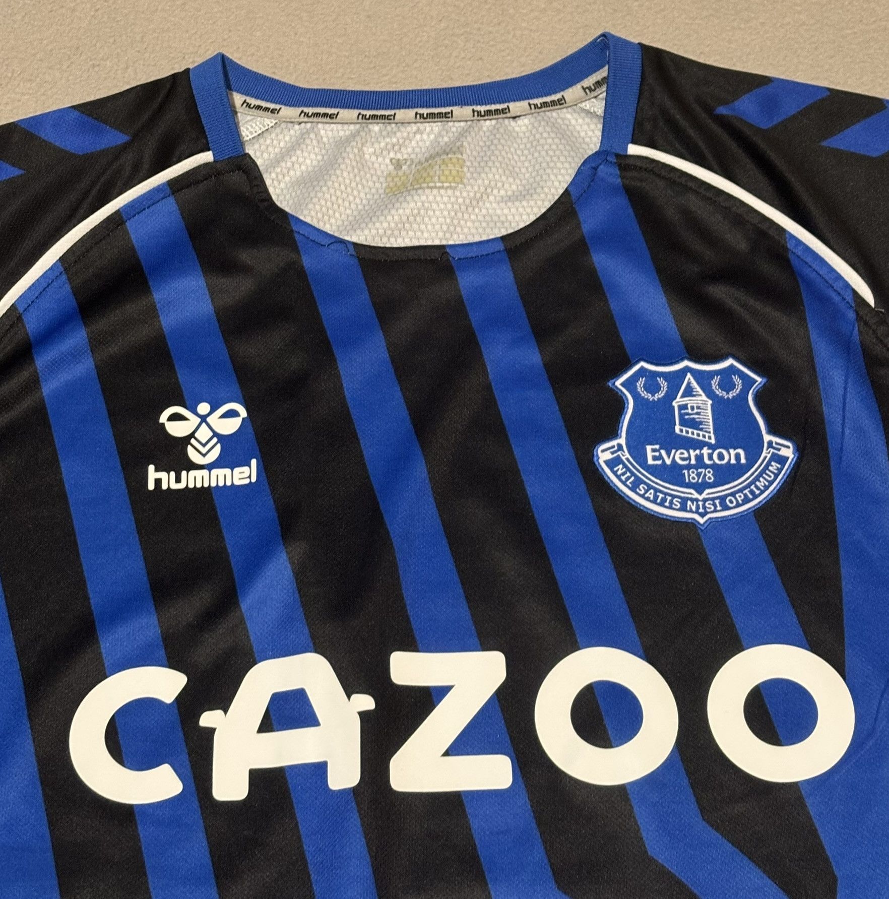 Hummel Everton FC 2021/2022 Hummel Training Jersey Size XL Size US XL / EU 56 / 4 - 6 Thumbnail