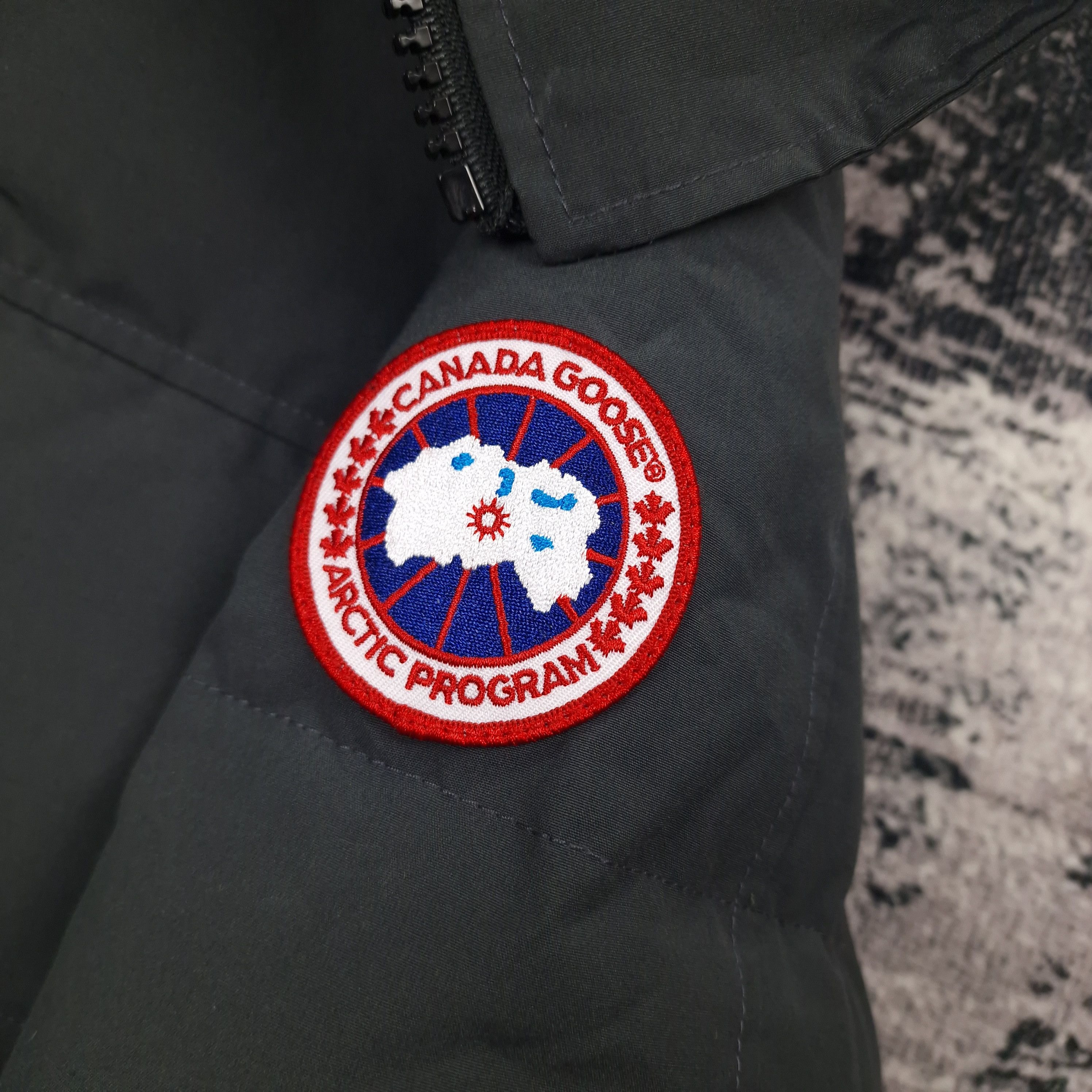 Canada Goose Canada Goose Macmillan Parka | Graphite | Small Size US S / EU 44-46 / 1 - 5 Thumbnail