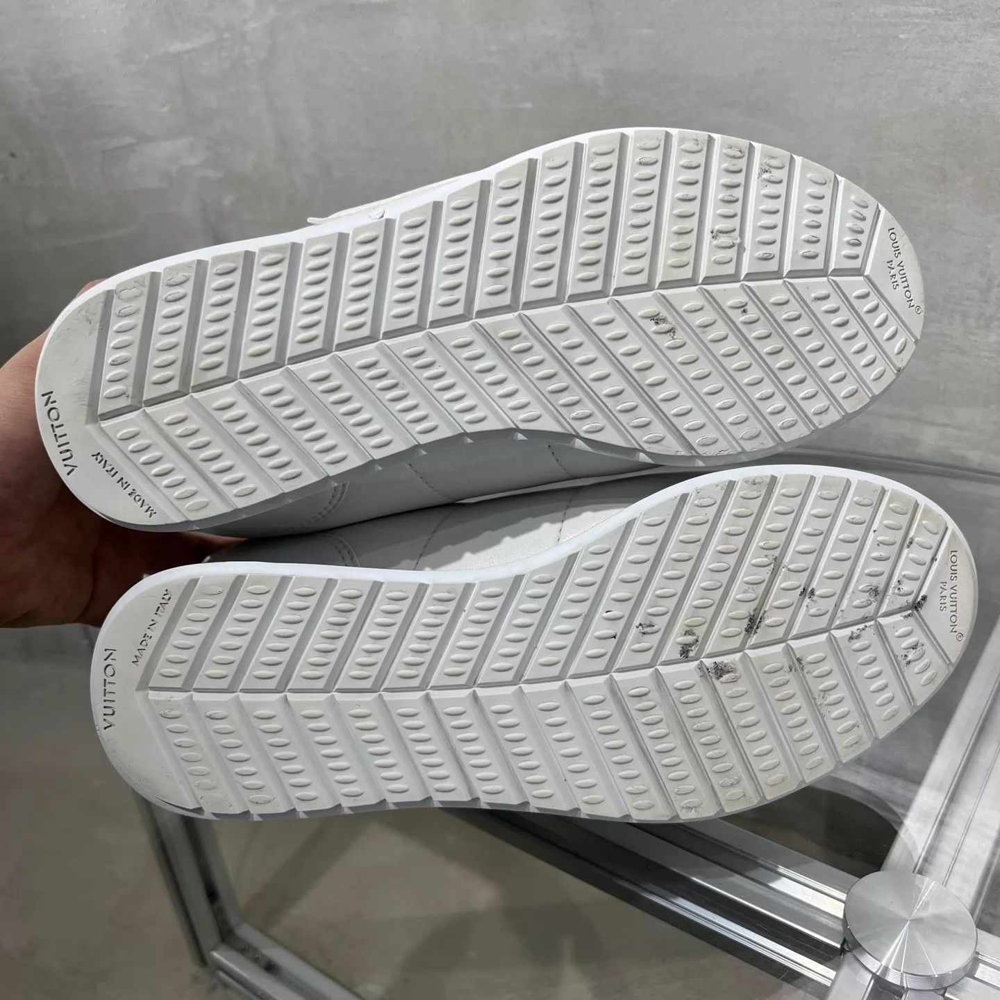 Louis Vuitton LV White Sneakers UK7.5 41.5 Size US 8.5 / EU 41-42 - 7 Thumbnail