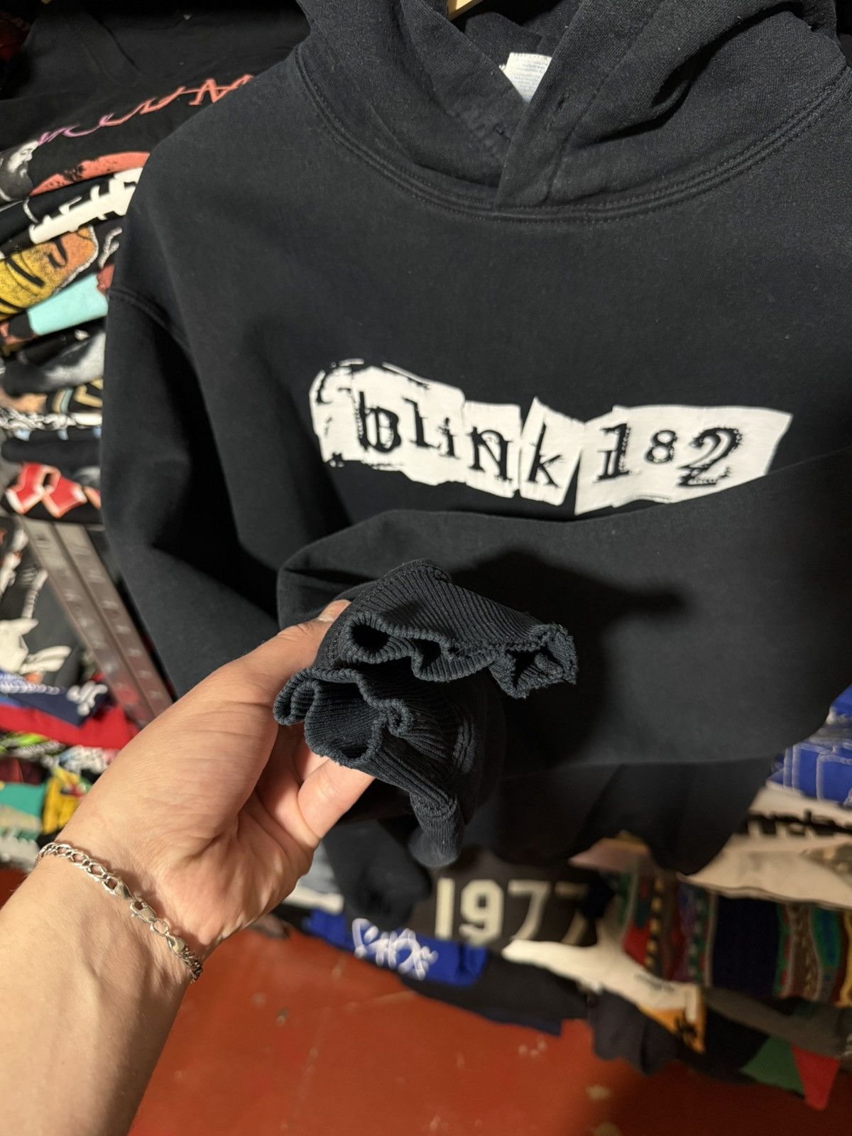 Band Tees Vintage 2000’s Blink 182 Band Rock Retro Hoodie Y2K Hype Size US M / EU 48-50 / 2 - 7 Thumbnail