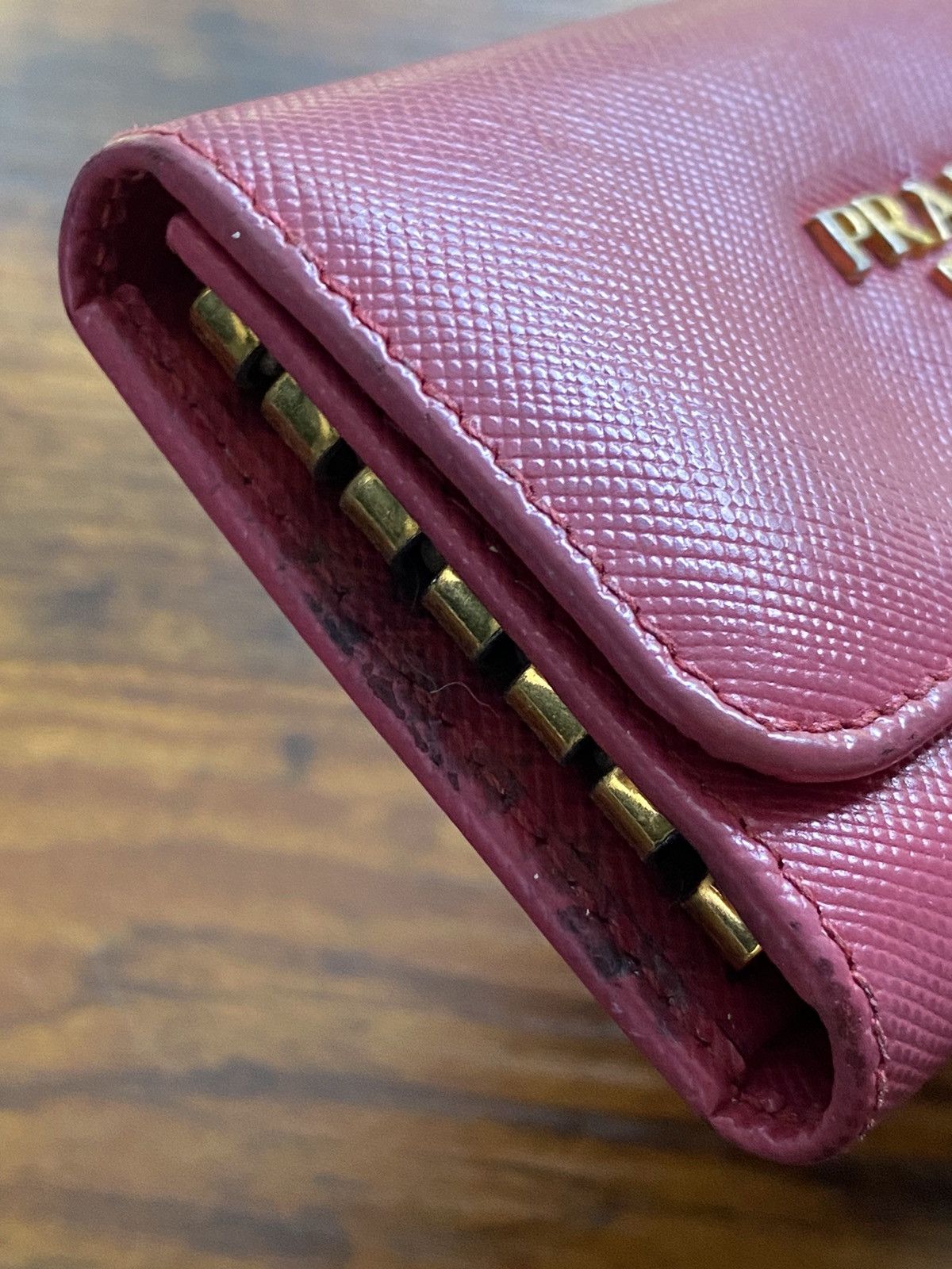 Prada Saffiano metal peonia key holder