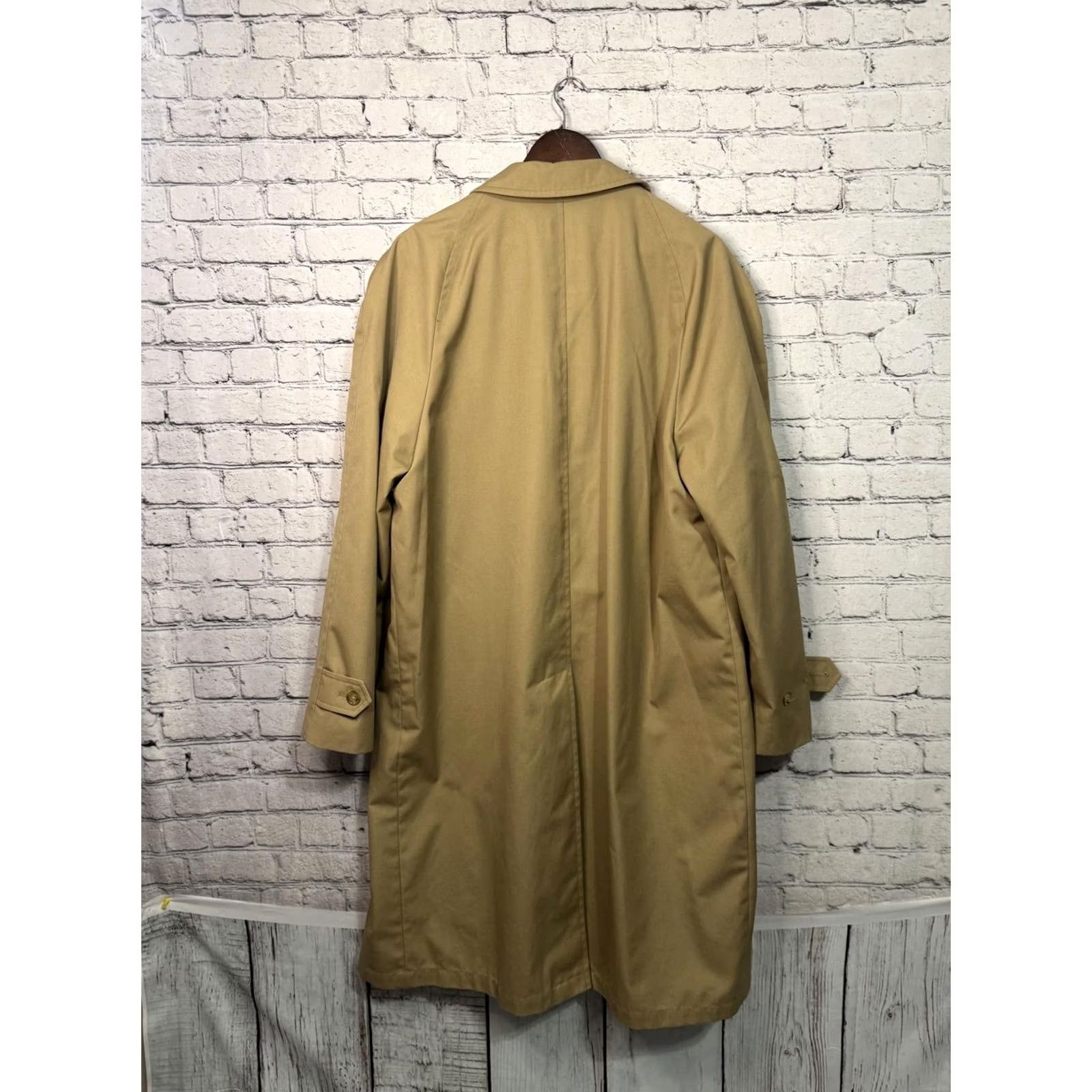 Vintage Towncraft Men's Beige Raincoat with Removable Wool Liner 42R Regular Long Cotton/Polyester Coat Size US L / EU 52-54 / 3 - 4 Thumbnail