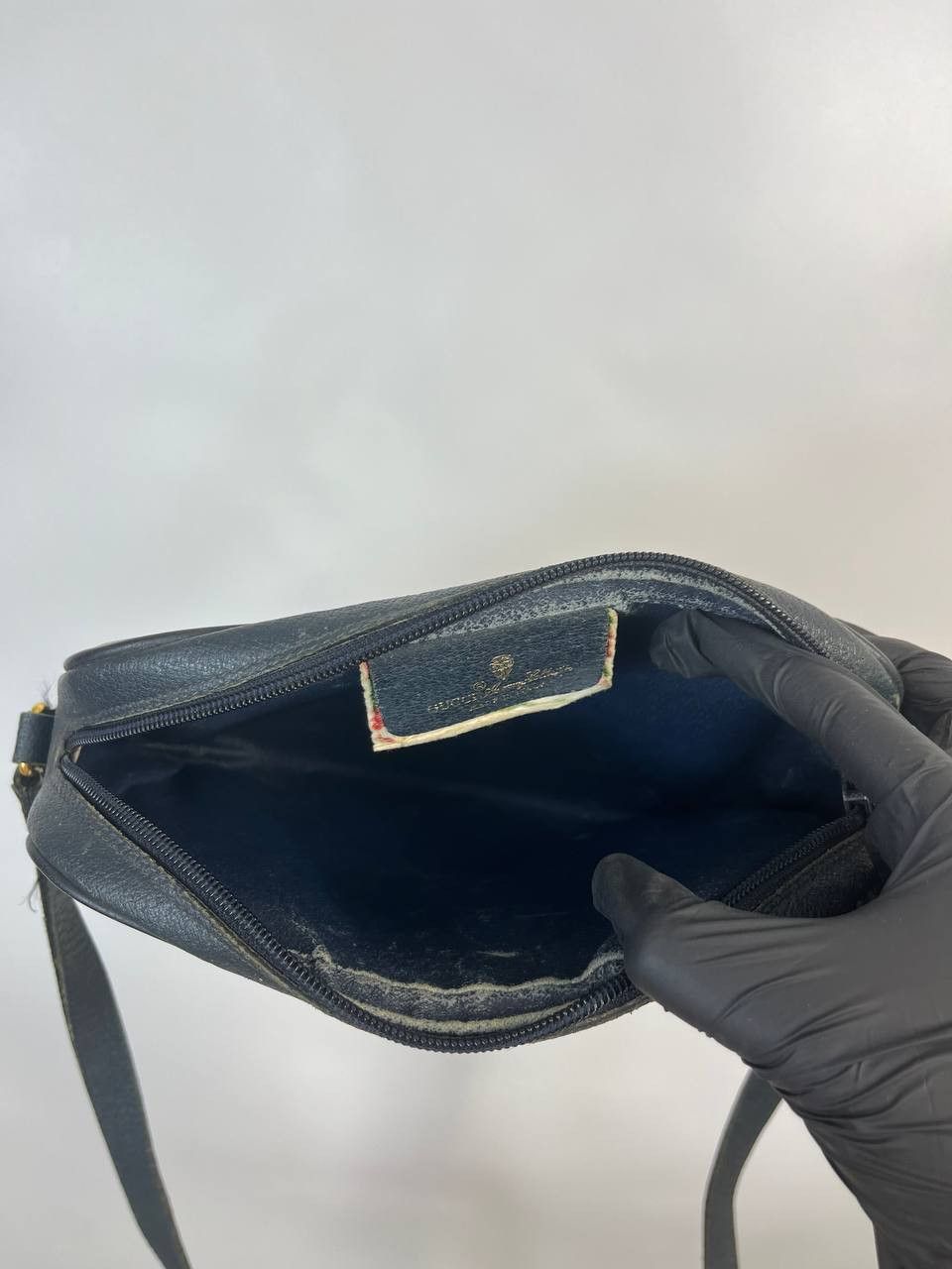 Gucci Vintage Gucci GG Monogram Shoulder Bag Crossbody Size ONE SIZE - 6 Thumbnail