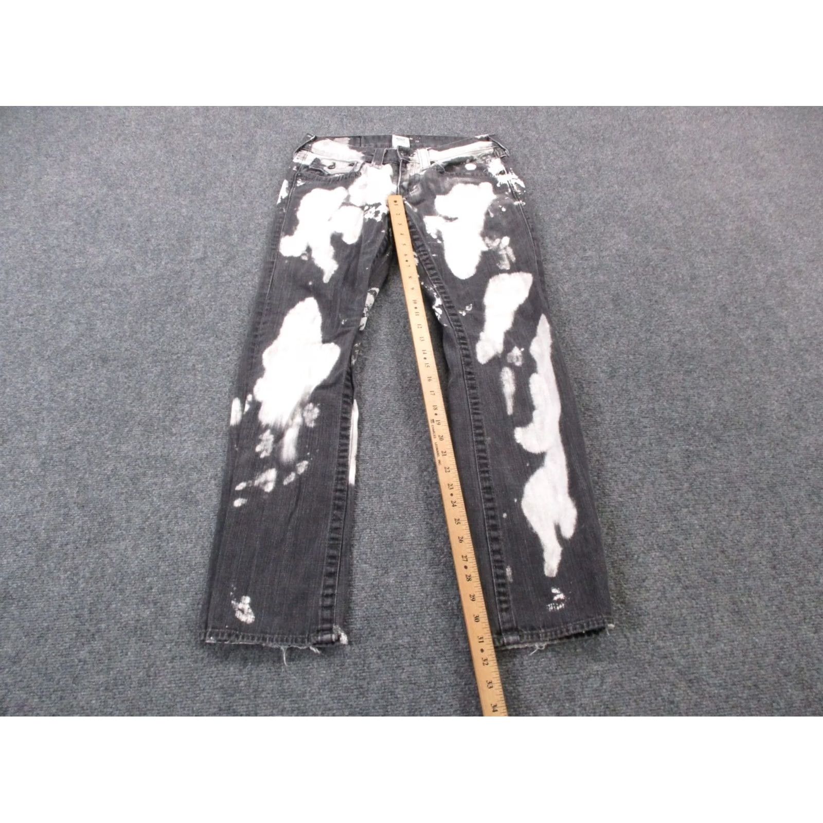 True Religion True Religion Jeans Mens 30 Gray White Paint Splatter Denim Ricky USA Made Jeans Color Gray Regular Fit Mens 30 Size US 29 - 3 Thumbnail