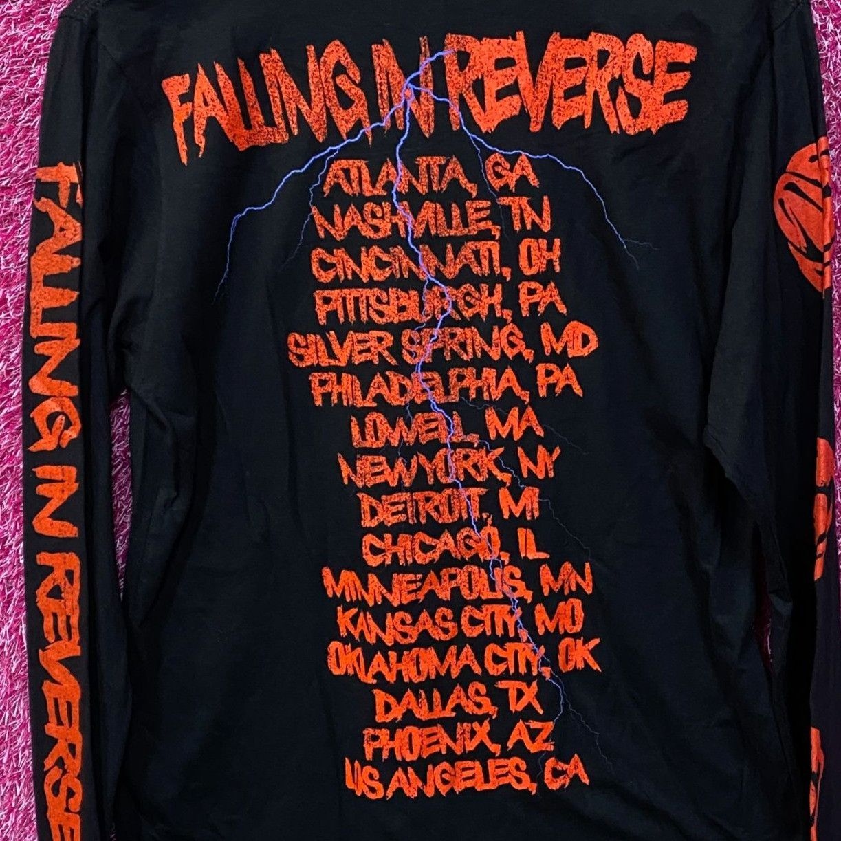Other Falling In Reverse Live From the Unknown Long Sleeve Medium Size US M / EU 48-50 / 2 - 4 Thumbnail