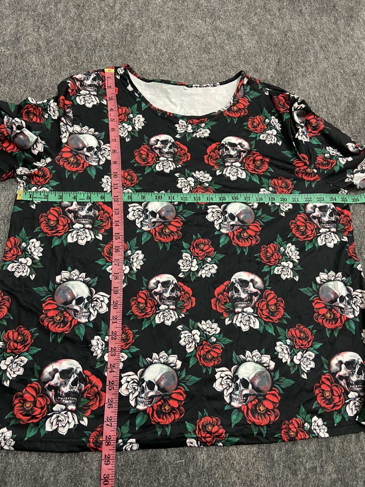 Vintage Y2K long sleeve punk full print skull & flowers Size XXL / US 16-18 / IT 52-54 - 8 Thumbnail
