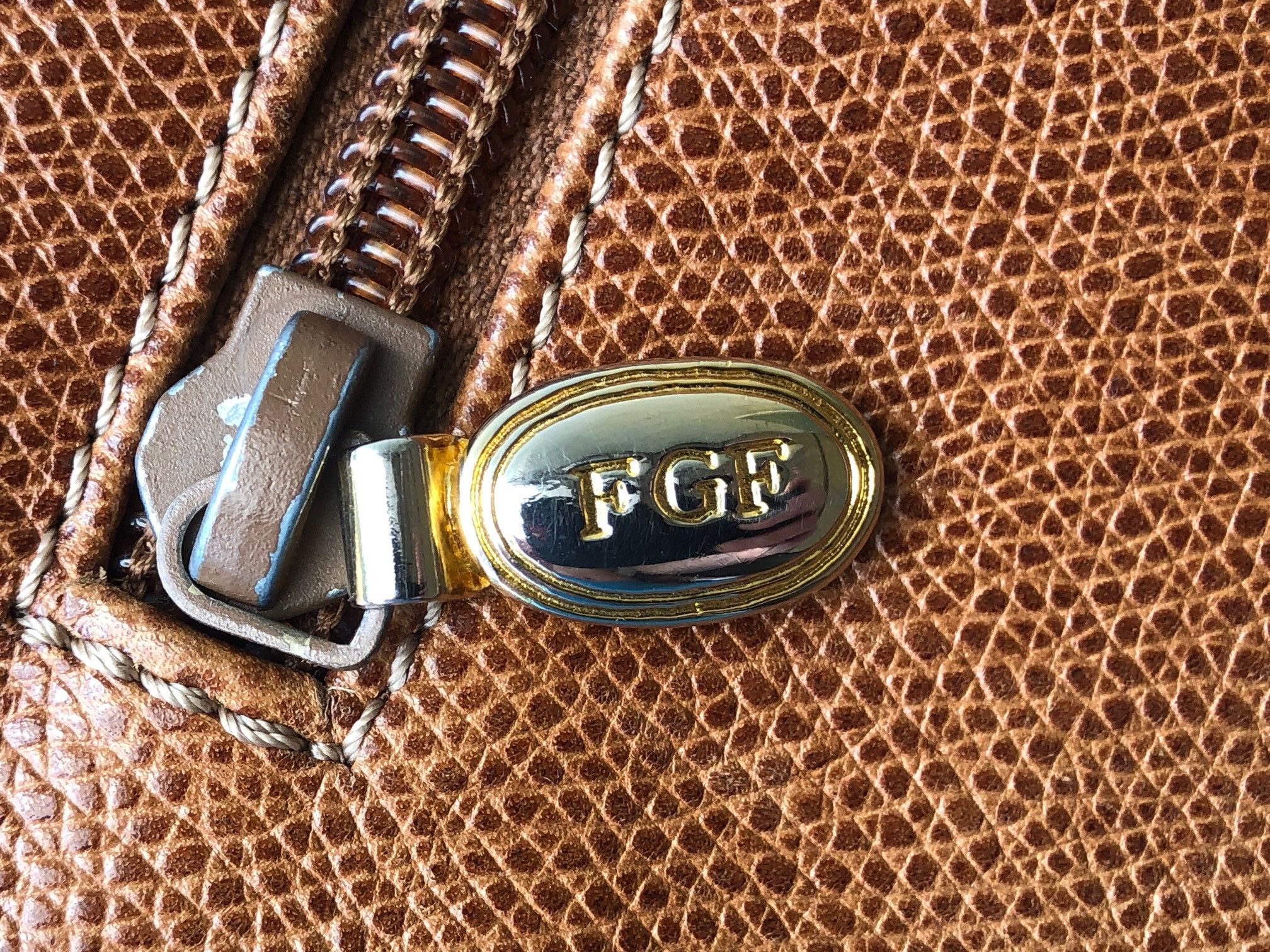 Gianfranco Ferre Redwall for Gianfranco Ferre leather shoulder bag Size ONE SIZE - 6 Thumbnail