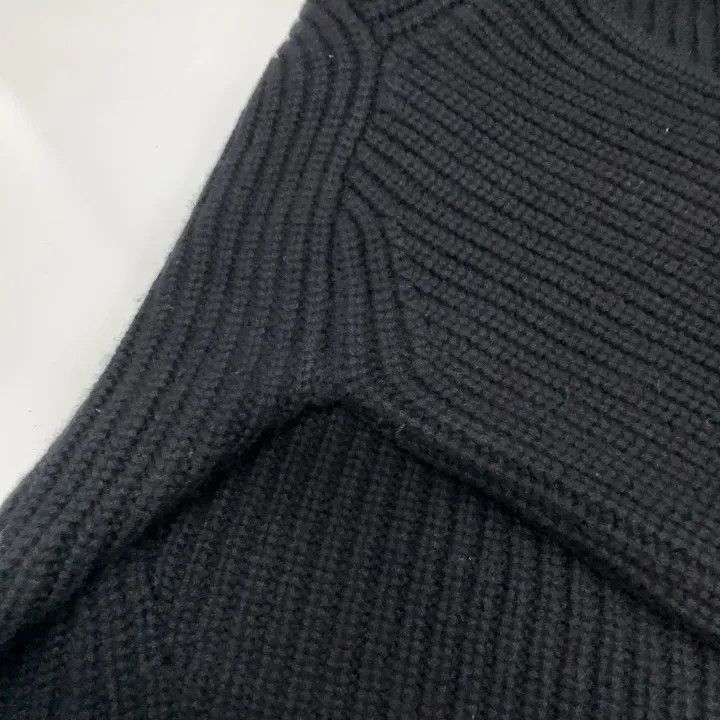 Fendi Fendi Casual Chic Solid Knitted Sweater -2507 Size US M / EU 48-50 / 2 - 7 Thumbnail