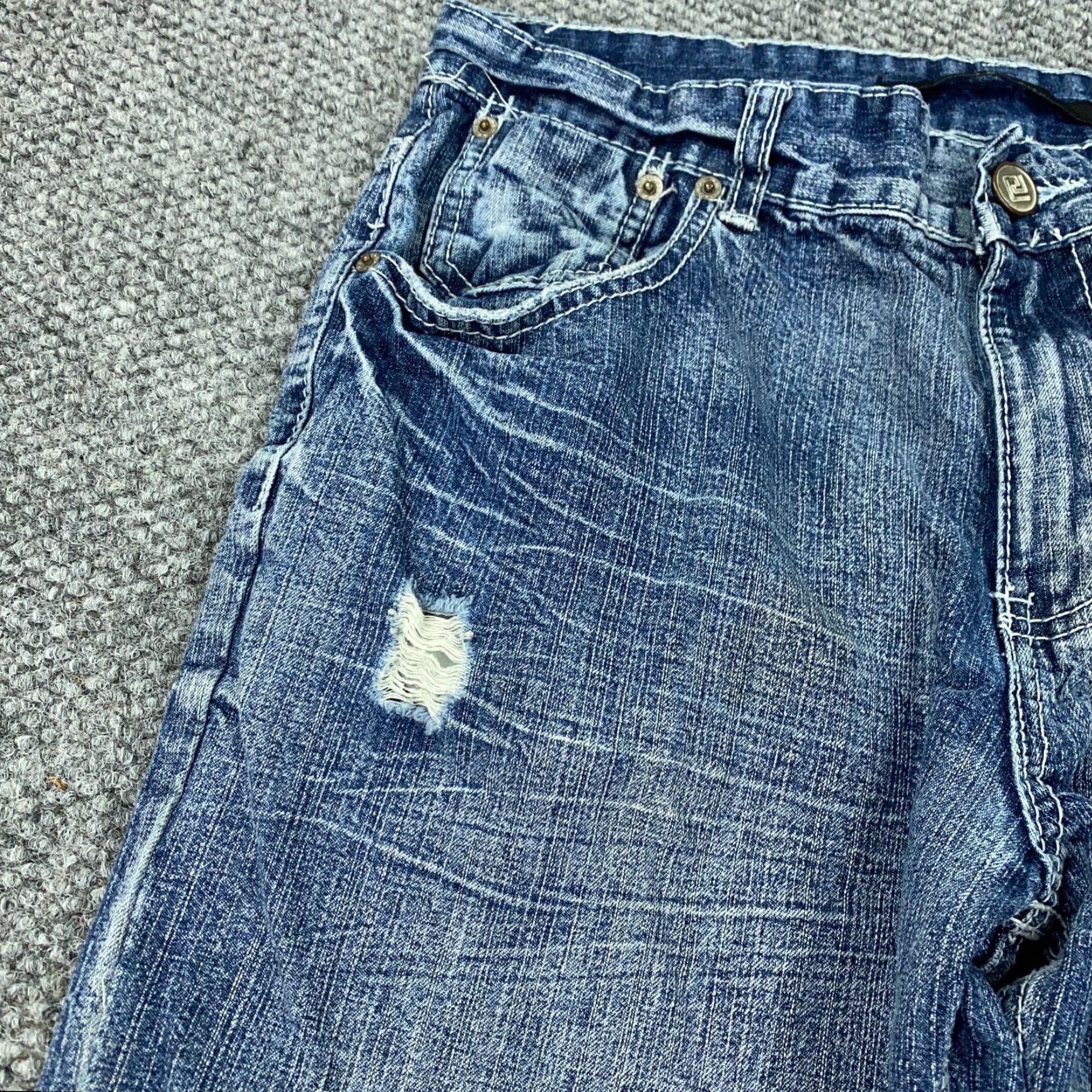 Ecko Unltd. VINTAGE Ecko Unltd. Men's Denim Jeans Size 34 Relaxed Fit Bootcut Distressed Raw Hem Hip Hop Grunge Blue Size US 32 / EU 48 - 4 Thumbnail
