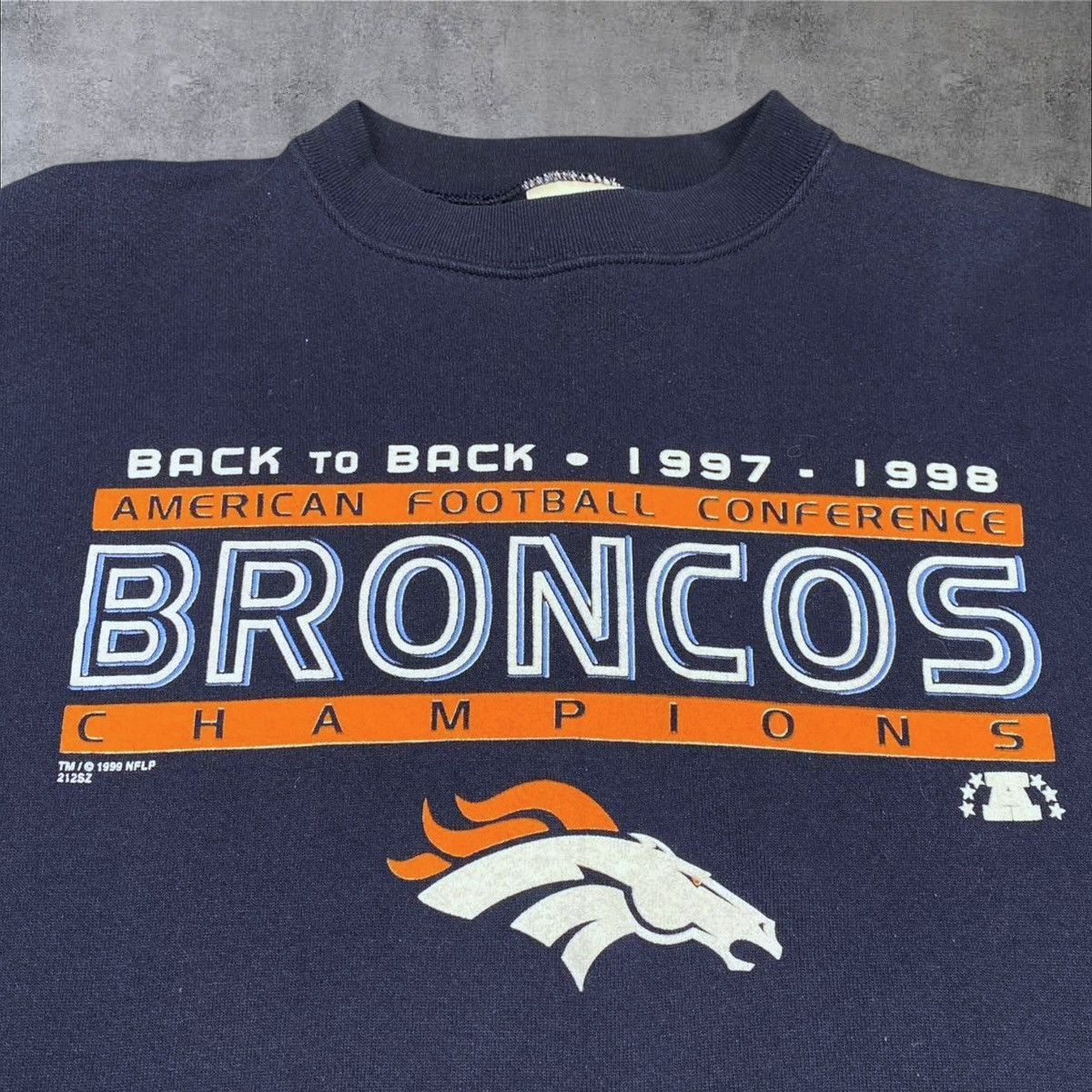Tultex × Vintage Vintage Denver Broncos Sweatshirt Size US XL / EU 56 / 4 - 3 Thumbnail
