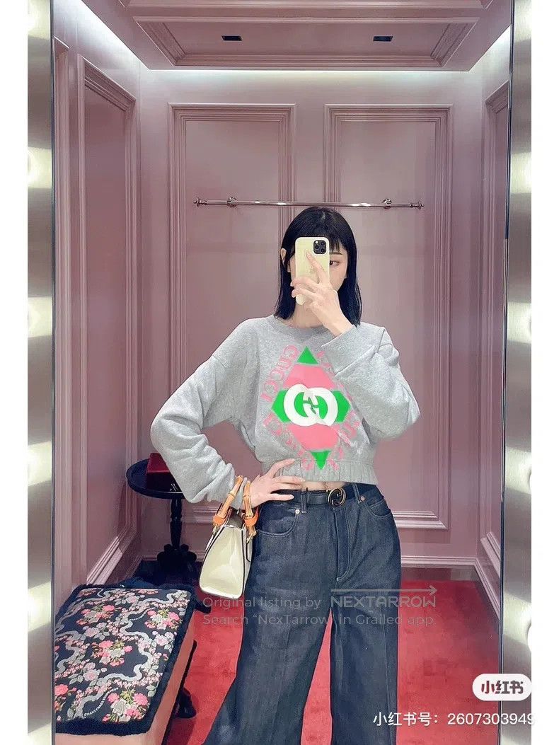 Gucci Grey letter large logo sweatshirt