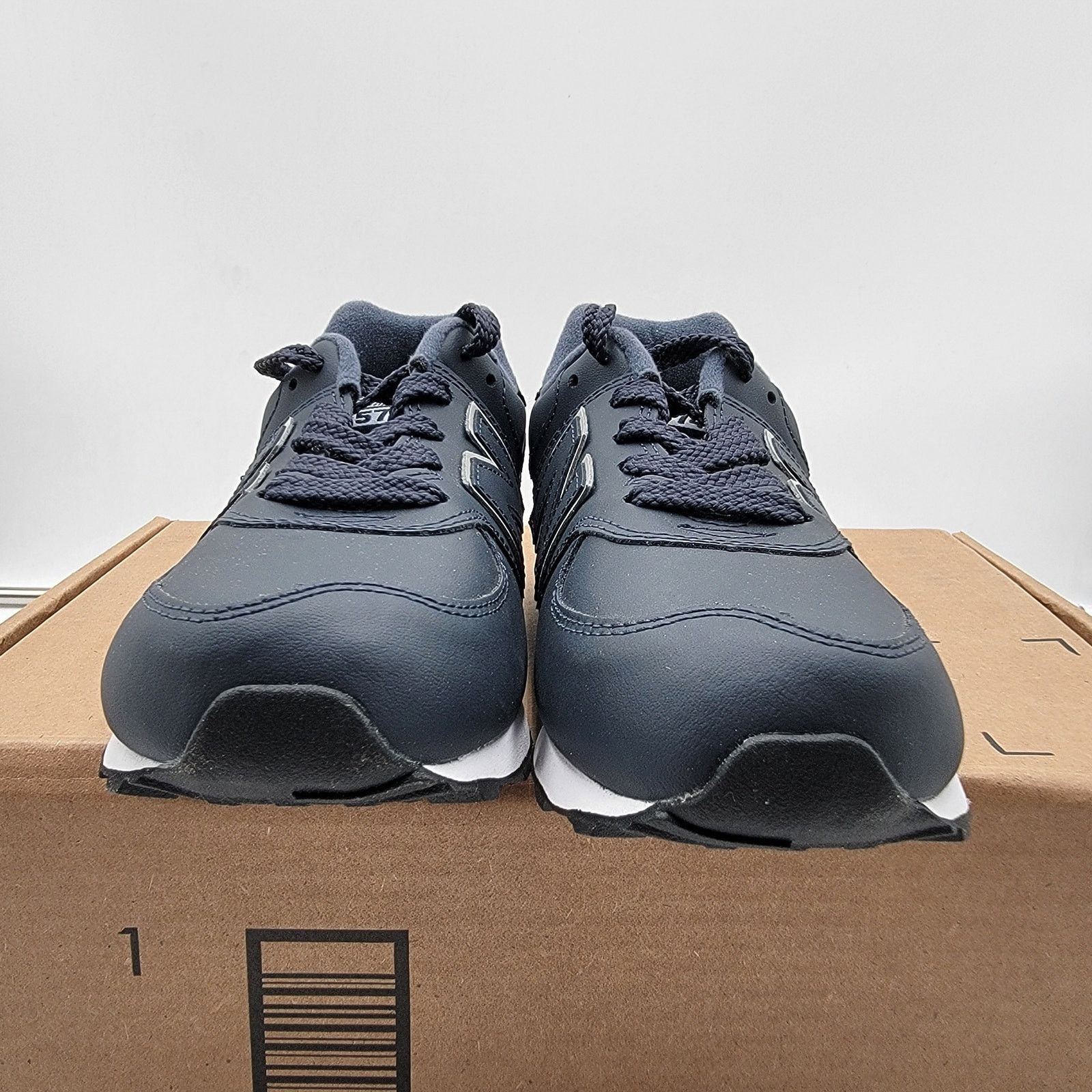 New Balance New Balance 574 Classic Blue Leather Sneakers - Sz 4Y/5.5W Size US 5.5 / IT 35.5 - 4 Thumbnail