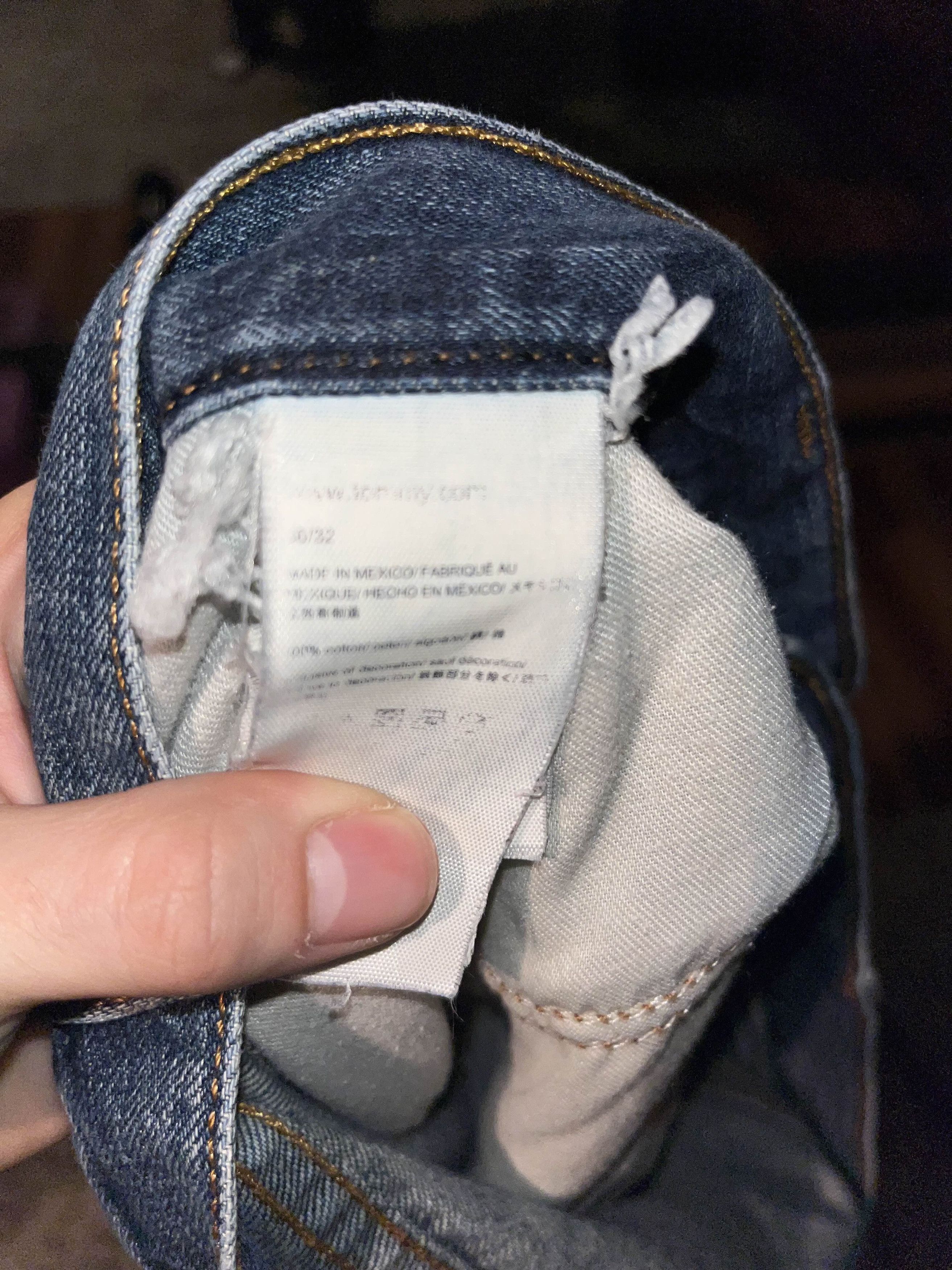 Tommy Hilfiger Y2K Tommy Hilfiger Distressed Light Washed Denim Size US 36 / EU 52 - 5 Thumbnail