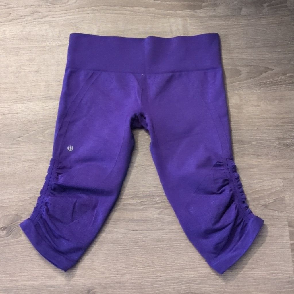Lululemon Lululemon In The Flow Crop II Heathered Iris Flower Size 10 Size 32" / US 10 / IT 46 - 6 Thumbnail