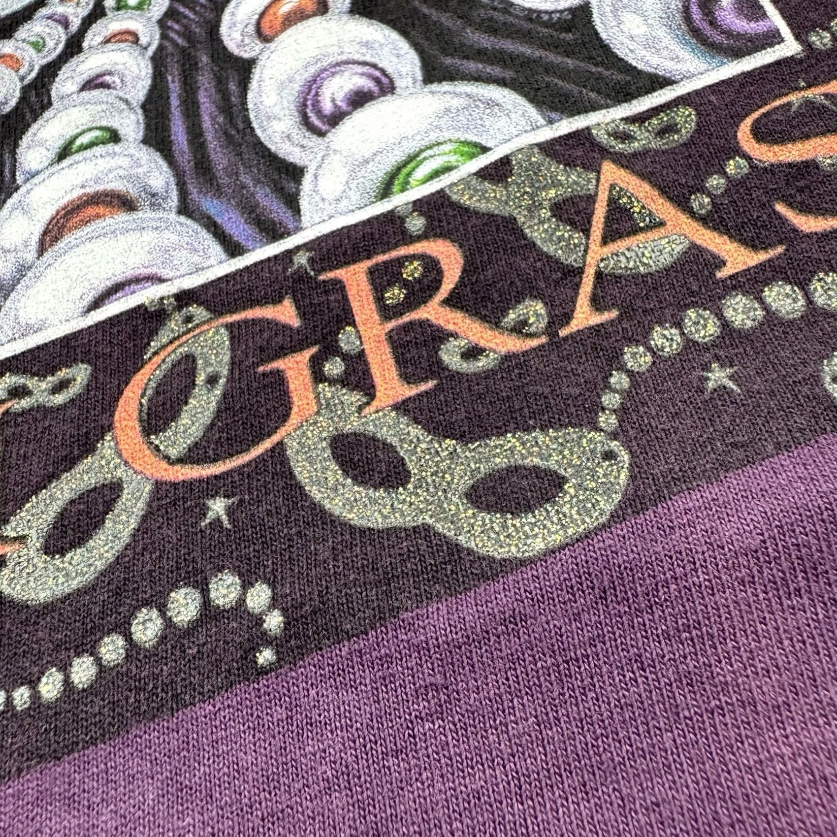 Anvil VINTAGE Anvil T-Shirt Shirt Adult Large Purple 90s USA Mardi Gras 1997 Art Party Mens Size US L / EU 52-54 / 3 - 4 Thumbnail