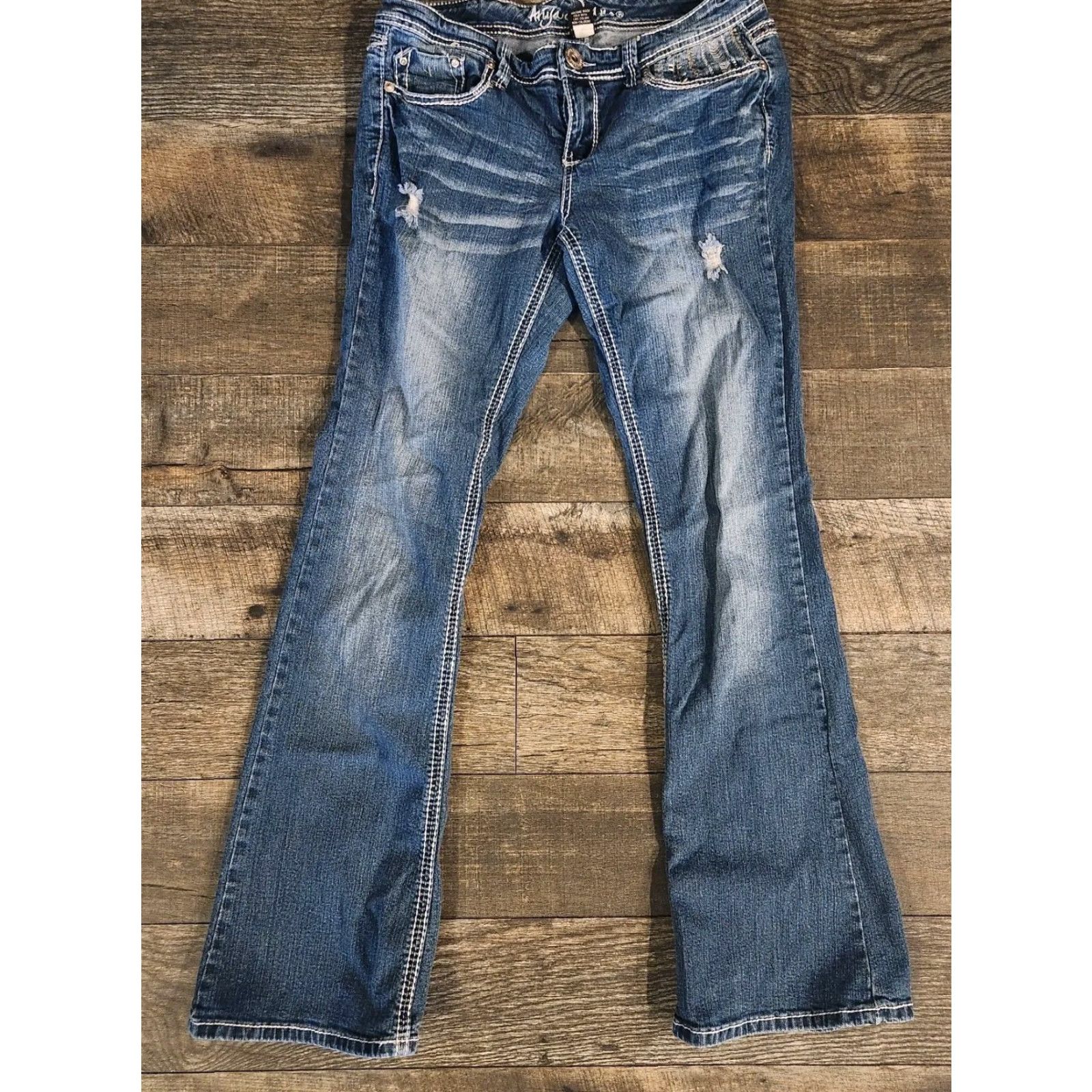Vintage Ariya Jeans Jeans Tr Release: Woman's Distressed Flair Boot Cut Sz 7 Embroidered Flap Pocket Denim Blue Regular Women Size 28" / US 6 / IT 42 - 2 Thumbnail
