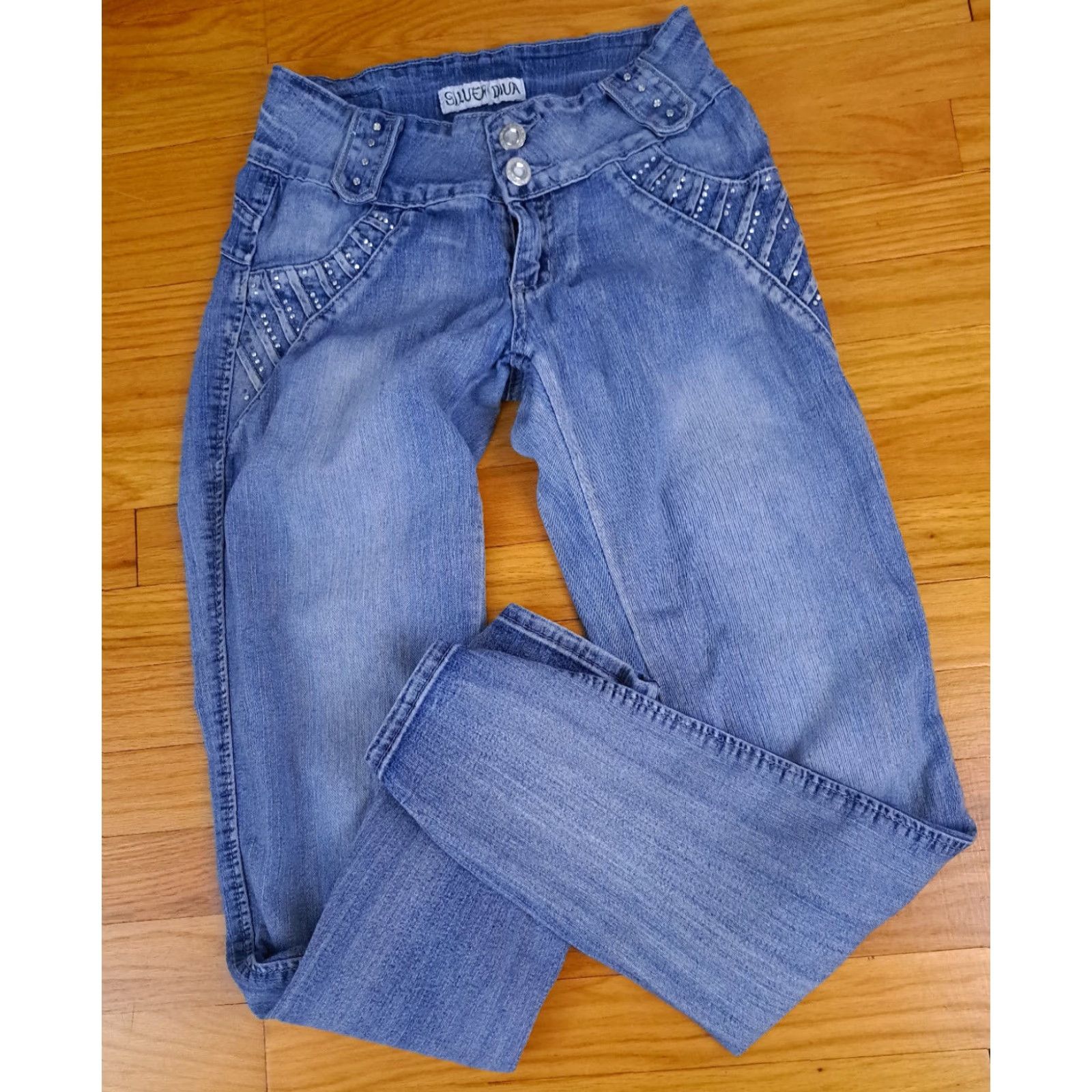 Vintage Silver Diva Jeans Women Size 9 Blue Embroidered Straight 25-26inch waist 30inch inseam Size 30" / US 8 / IT 44 - 5 Thumbnail