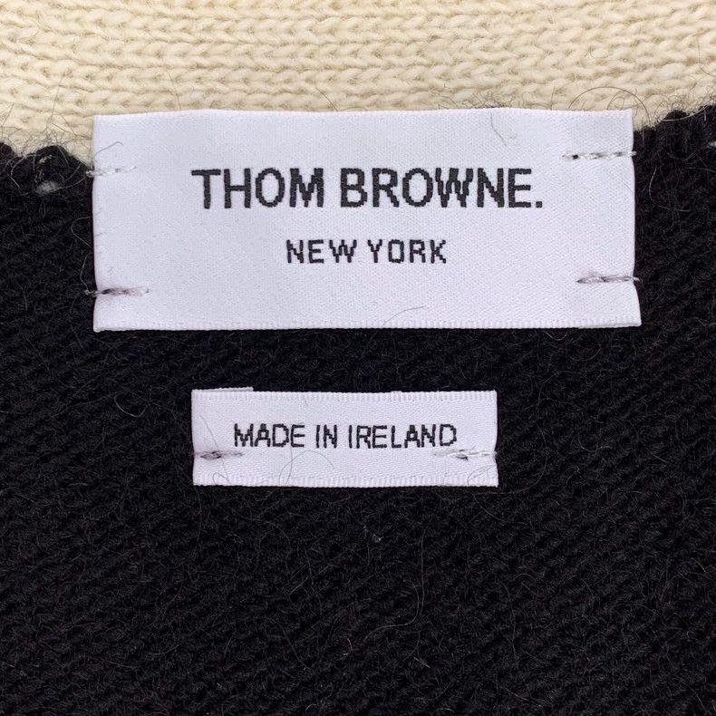 Thom Browne Thom Browne Wool V-neck single row knitted long sleeve swe Size M / US 6-8 / IT 42-44 - 5 Thumbnail