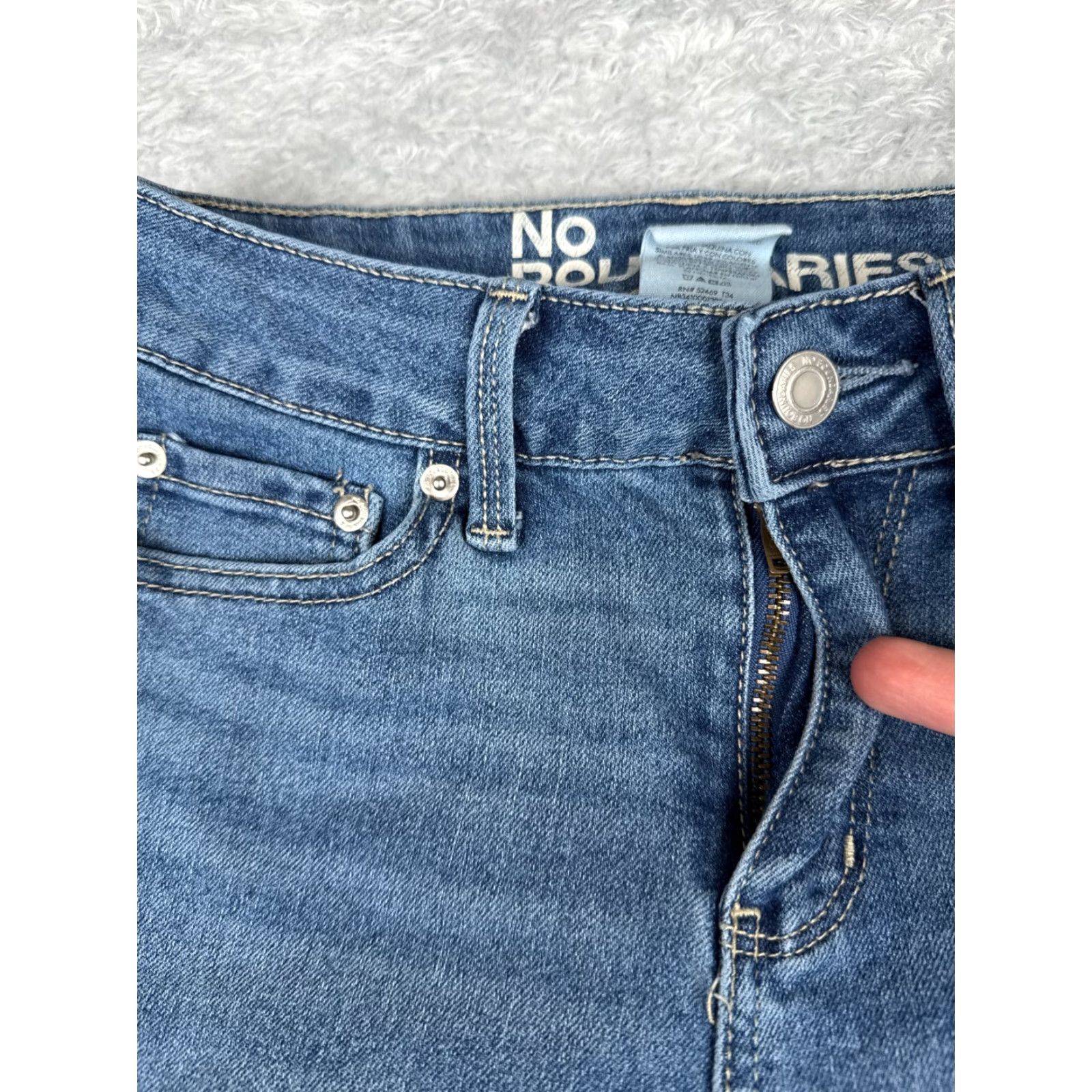 Vintage VINTAGE No Boundaries Jeans Womens Size 0 Bootcut Flare Mid Rise Denim Cotton Blue 30 Inch Inseam Size 25" / US 0 / IT 36 - 5 Thumbnail