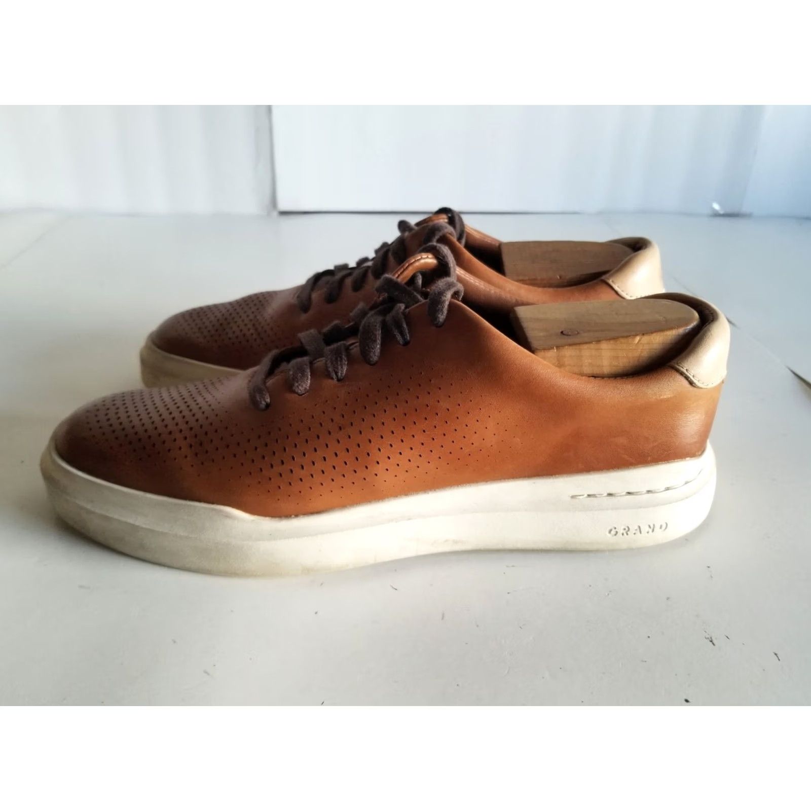 Cole Haan Cole Haan GrandPrø Rally Laser Cut Sneaker Mens Size 7.5 British Tan Leather Brown Style Fashion Sneakers Size US 8 / EU 41 - 5 Thumbnail