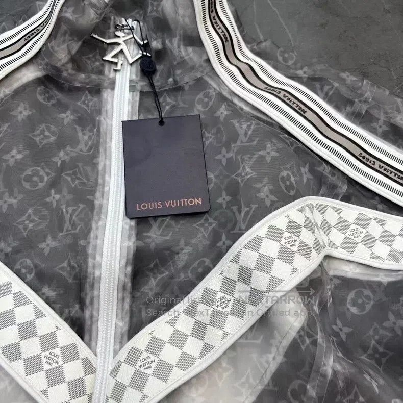 Louis Vuitton Louis Vuitton Transparent organza full logo jacket Size US M / EU 48-50 / 2 - 3 Thumbnail