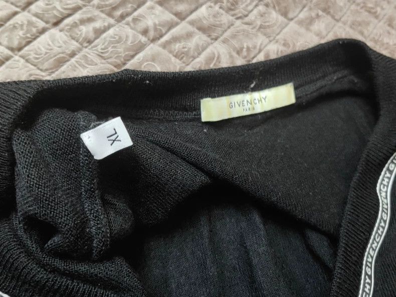 Givenchy Givenchy Black Letter Cardigan, Size XL Size US XL / EU 56 / 4 - 4 Thumbnail