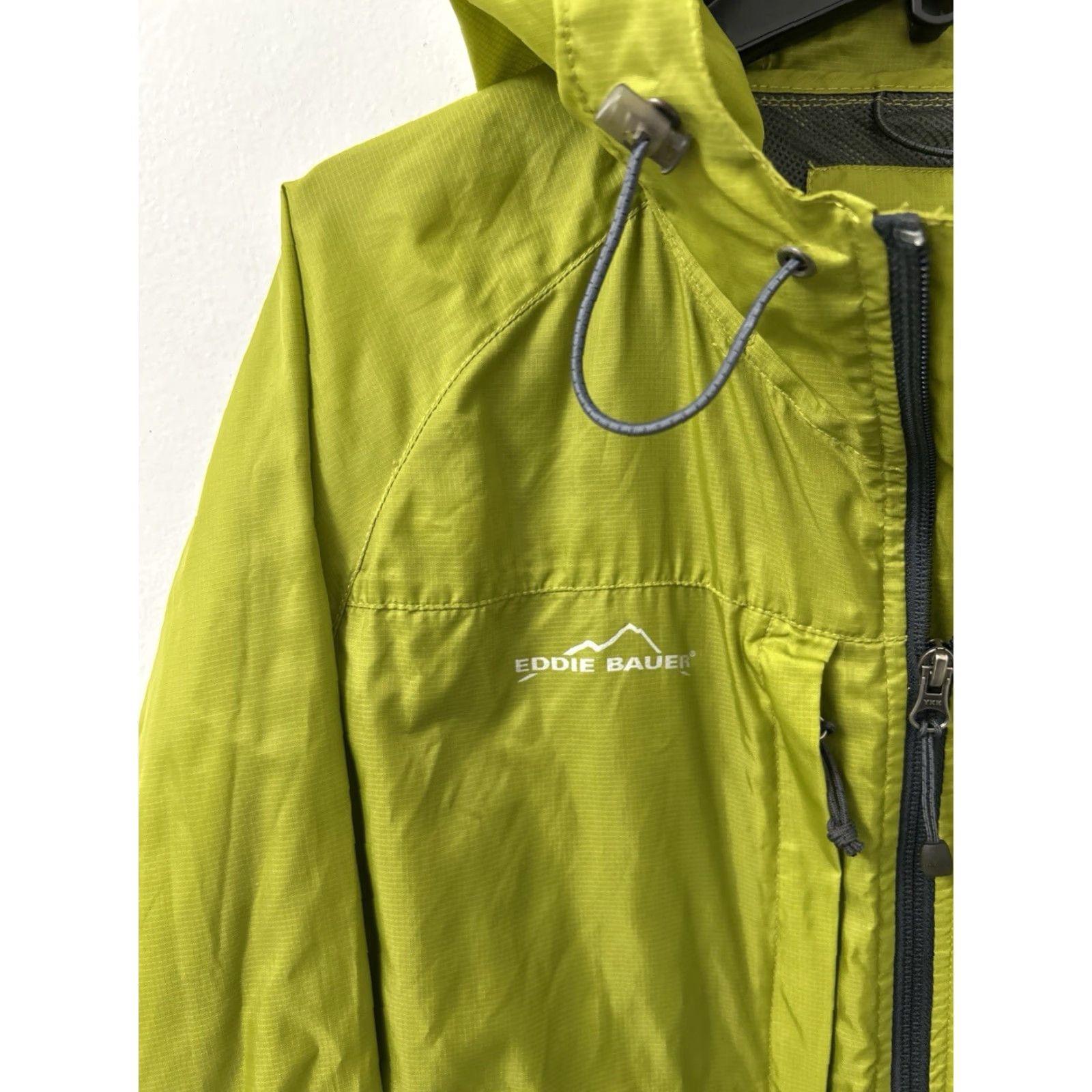 Eddie Bauer Eddie Bauer Jacket Mens Small Green Full Zip Lightweight Windbreaker YKK L/S Size US S / EU 44-46 / 1 - 4 Thumbnail