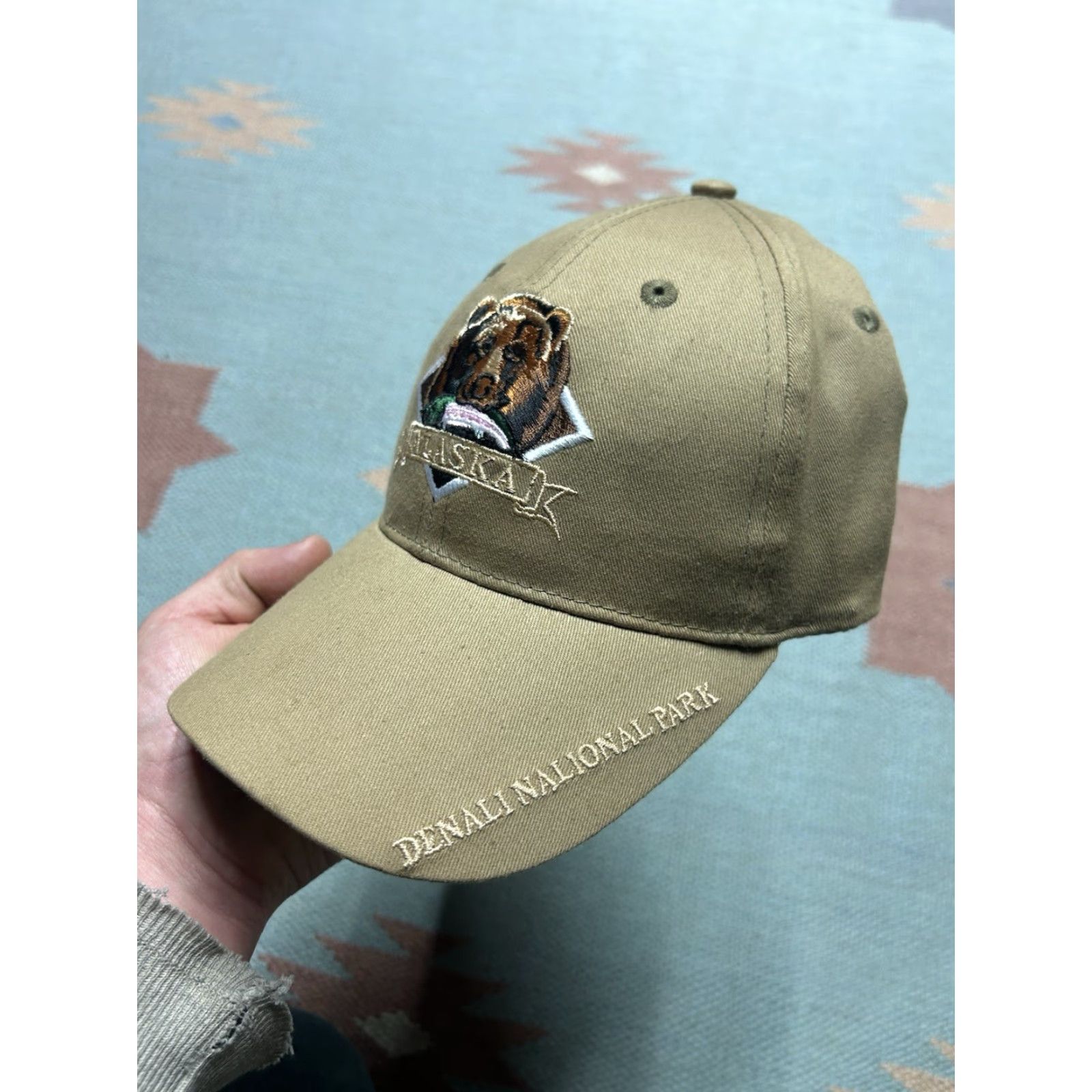 Vintage VINTAGE Animal Strapback Hat Cap Alaska Denali National Park Bear Animal Nature Tan Baseball Cap Adjustable Men Brown Nature Mens Size US M / EU 48-50 / 2 - 3 Thumbnail