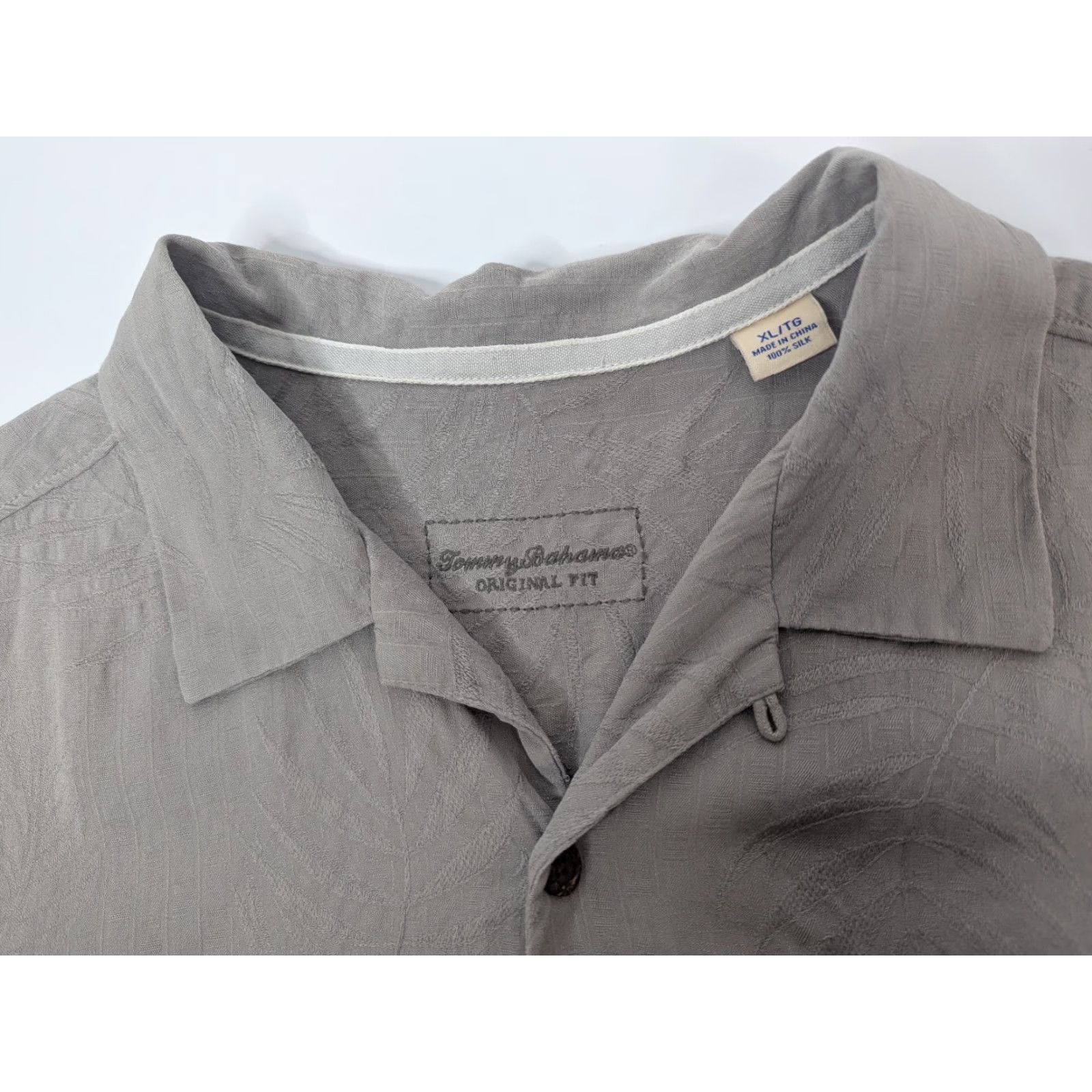 Tommy Bahama Tommy Bahama Original Fit Shirt Men XL Floral Gray Silk S/S Button-Up Collar Size US XL / EU 56 / 4 - 6 Thumbnail