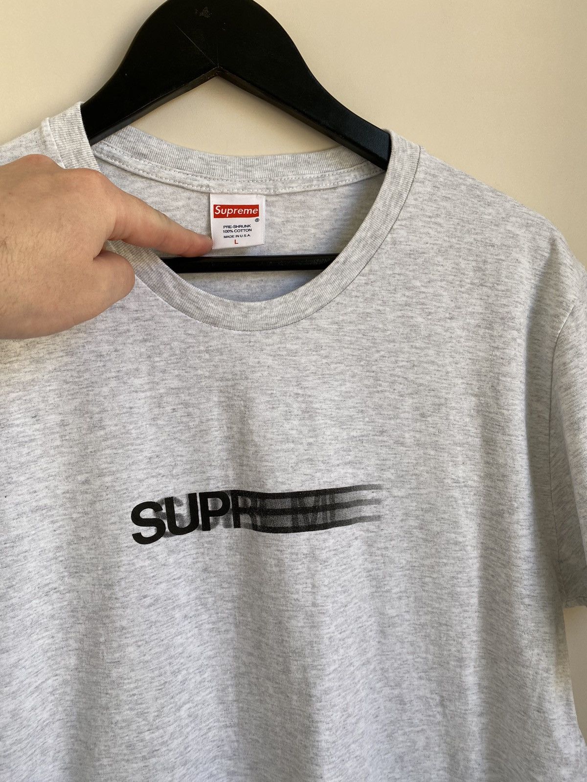 Supreme Supreme Motion Logo Size US L / EU 52-54 / 3 - 2 Thumbnail