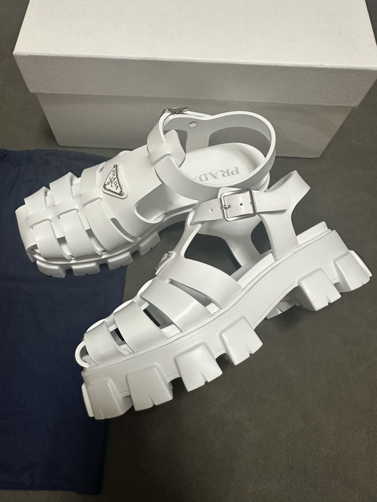 Prada Prada sandal Size US 9 / EU 42 - 4 Thumbnail