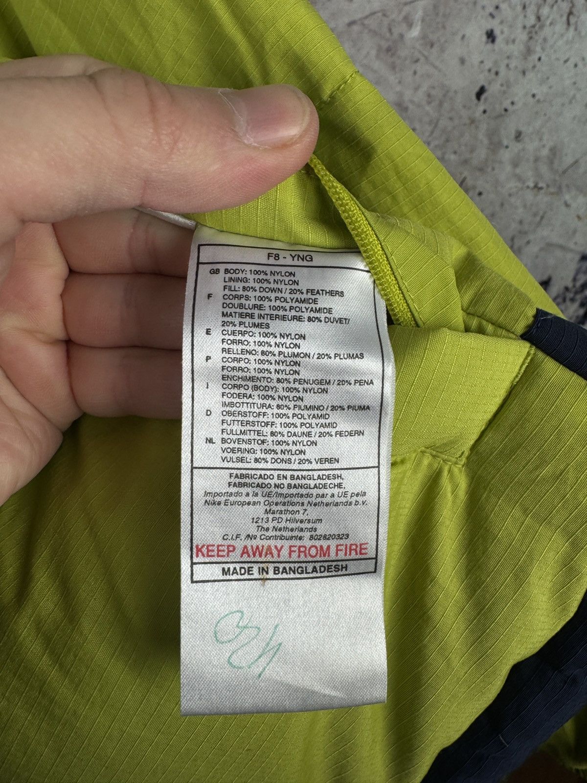 Vintage Men’s Nike Reversible Jacket Big Logo Streetwear Size Medium Size US M / EU 48-50 / 2 - 11 Thumbnail