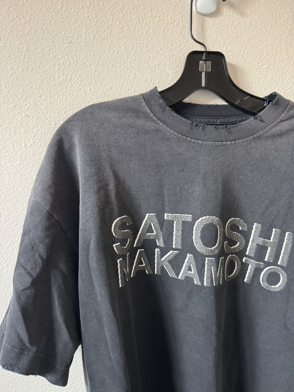 Satoshi Nakamoto Satoshi Nakamoto Shadow Logo T-shirt Size US XXL / EU 58 / 5 - 2 Thumbnail