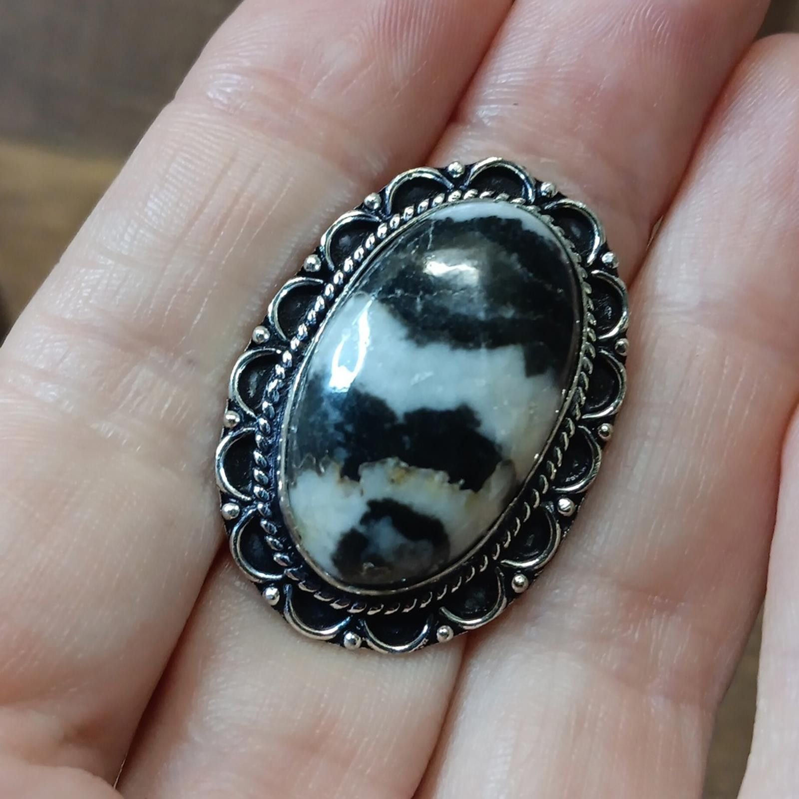 Designer Elegant Black and White Buffalo Turquoise Stone Ring Size ONE SIZE - 5 Thumbnail