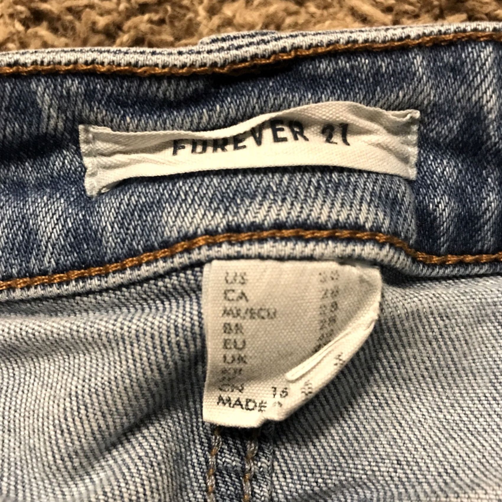 Forever 21 Forever 21 Jeans Woman 28 Button Fly Denim 5-Pocket Regular Straight Blue Cotton Blend B24 Jeans Size 28" / US 6 / IT 42 - 2 Thumbnail
