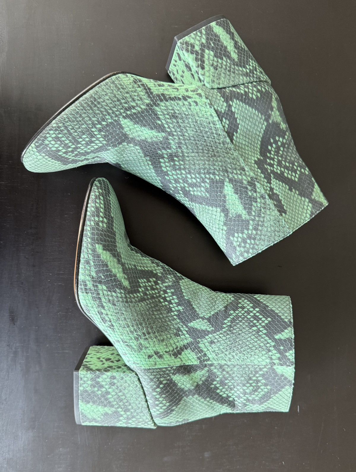 Dries Van Noten enkellaarsjes van Dries van Noten python leder Size US 8 / IT 38 - 2 Thumbnail