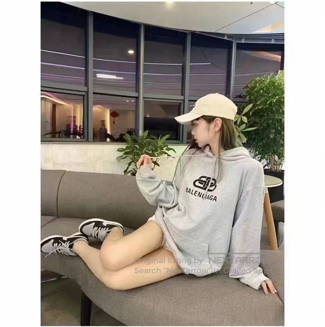 Balenciaga Balenciaga Gray Lock Hoodie Sweatshirt. Size US L / EU 52-54 / 3 - 3 Thumbnail