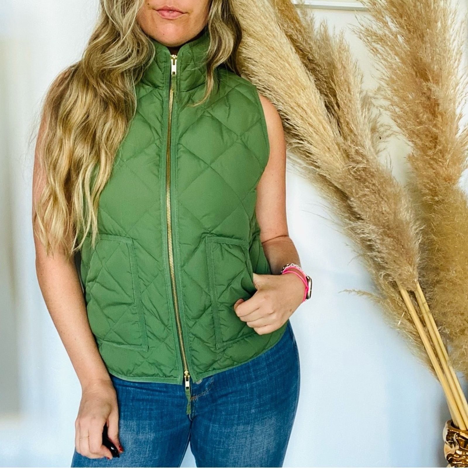 J.Crew J CREW Olive Green Quilted Puffer Down Gold Zip Vest Jacket Size M / US 6-8 / IT 42-44 - 8 Thumbnail