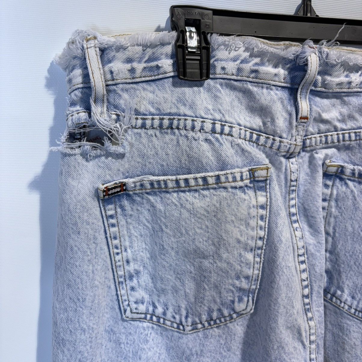 Alice + Olivia ALICE+OLIVIA AMAZING HIGH RISE BOYFRIEND JEAN DISTRESSED -31 Size 31" - 9 Thumbnail
