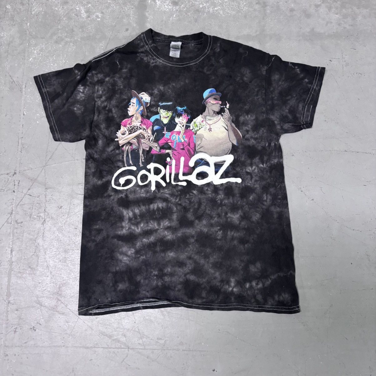 Band Tees × Other × Vintage Vintage y2k crop fit metal band Gorillaz t shirt Size US M / EU 48-50 / 2 - 1 Thumbnail
