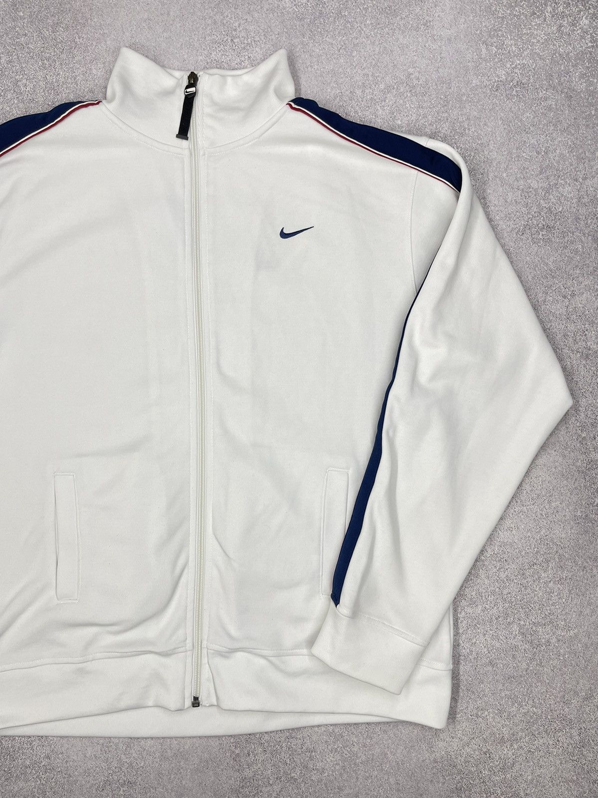 Nike Vintage Nike Drill Track Jacket White Big Logo Print Y2K ACG Size US L / EU 52-54 / 3 - 8 Thumbnail