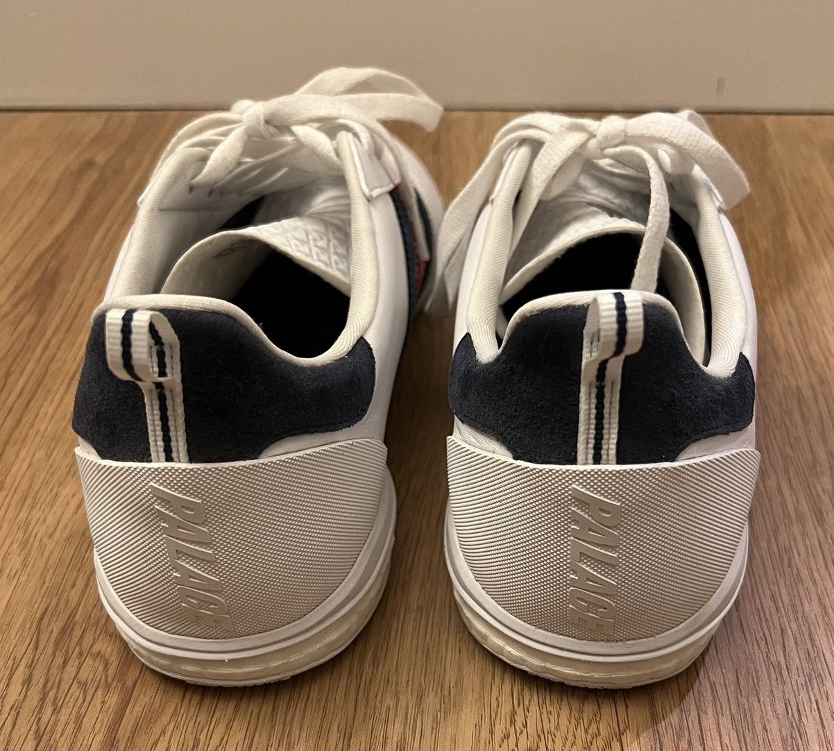 Adidas × Palace adidas Palace Indoor Size US 10 / EU 43 - 5 Thumbnail