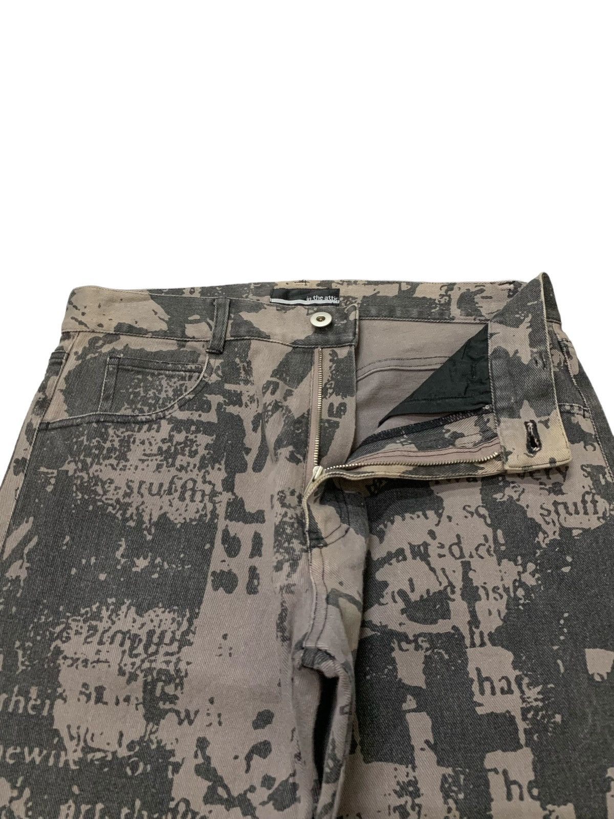 In The Attic × Junya Watanabe In The Attic Japan Trompe L’oeil Poems Loose Denim Pants Size US 30 / EU 46 - 9 Thumbnail