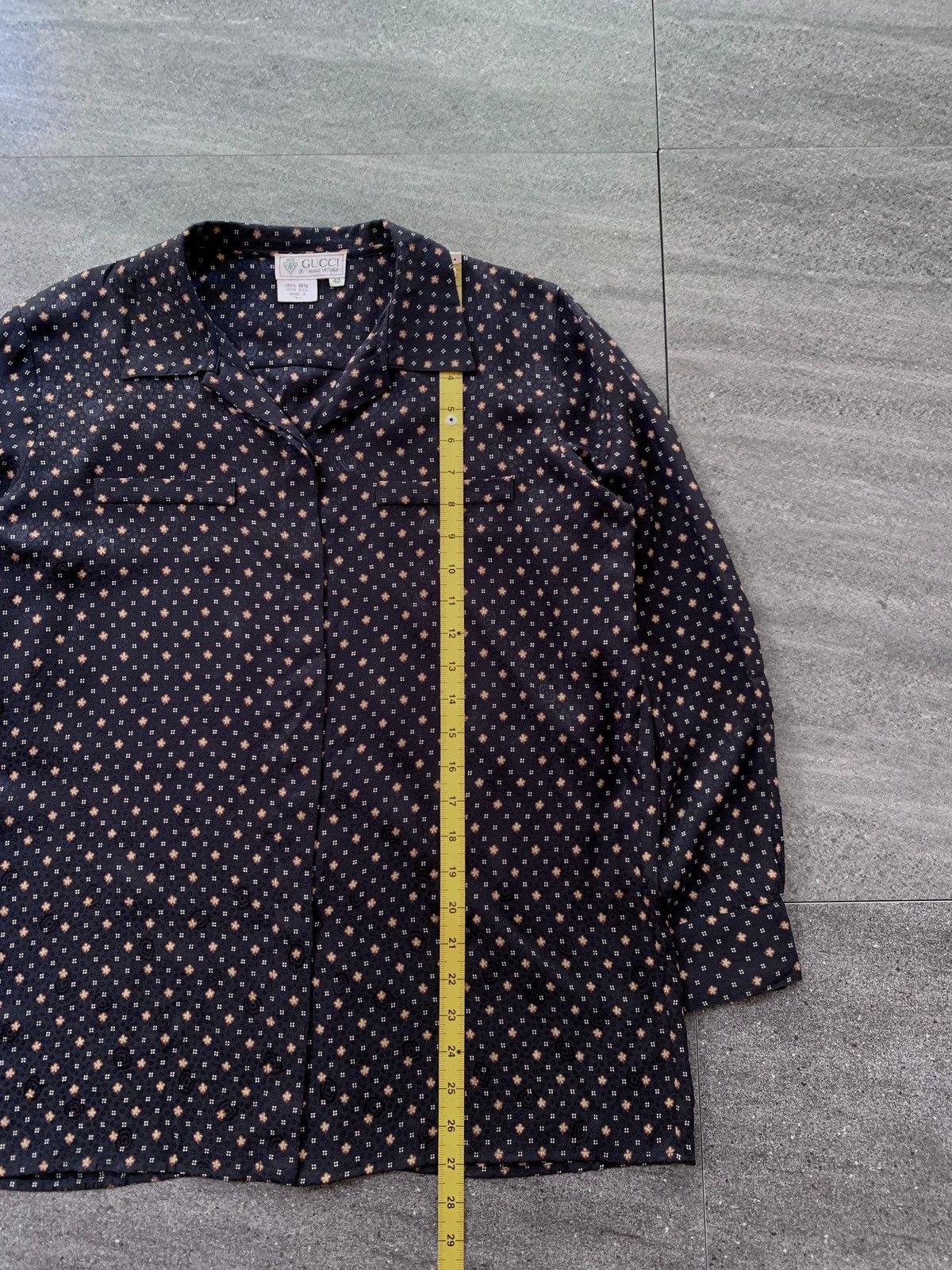 Gucci FREE TAX! 90s Printed Silk Shirt Size US M / EU 48-50 / 2 - 10 Thumbnail