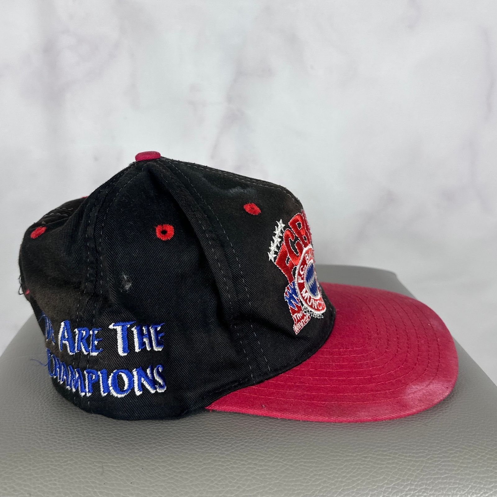 Vintage Vintage FC Bayern Munchen SnapBack Hat Size ONE SIZE - 8 Thumbnail