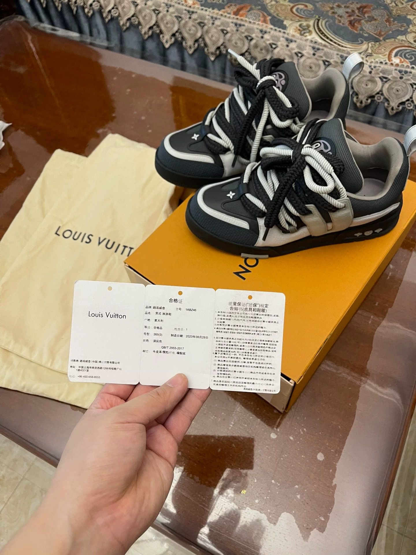 Louis Vuitton LV Men's Color-Blocked Signature Litchi Leather Shoes 7.5 Size US 7.5 / EU 40-41 - 7 Thumbnail