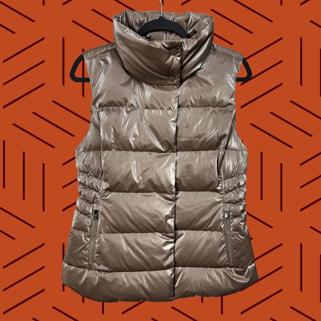 Athleta Athleta Vest Puffer Nylon Down Pyrite Shine Multicolor Women’s M Nightwear? Size M / US 6-8 / IT 42-44 - 1 Thumbnail
